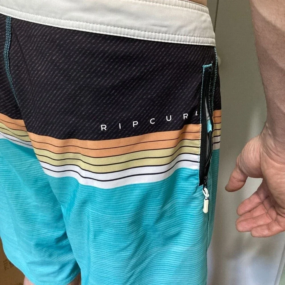 RIP CURL Standard Mirage Setters Boardshorts Striped Shorts Trunks Mens Small
